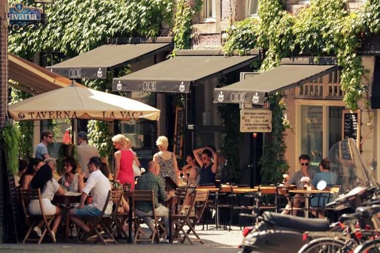 Visit Coffee Shops with your own mug